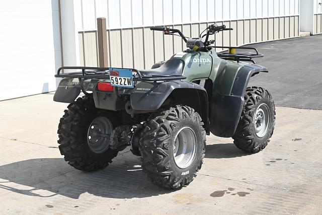 Image of Honda Fourtrax 300 equipment image 2