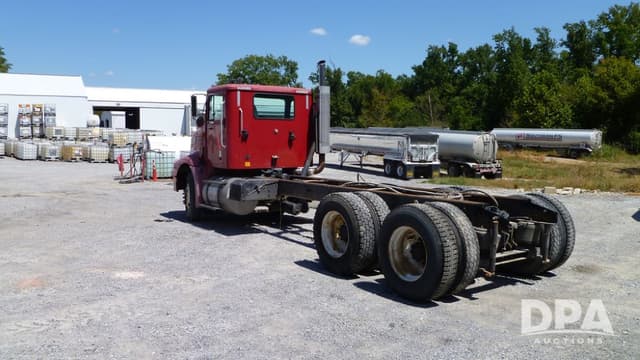 Image of International 9100 equipment image 2