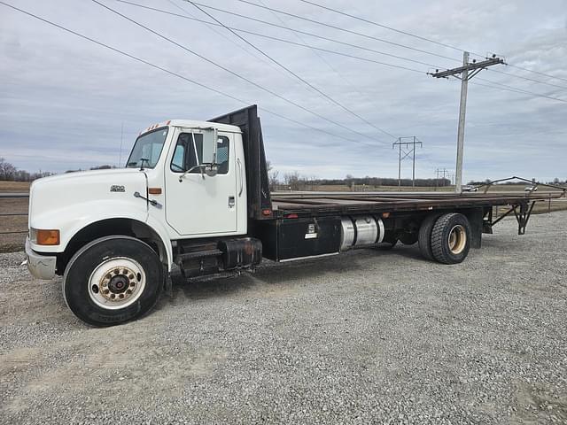 Image of International 4700 equipment image 1