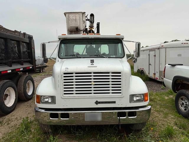 Image of International 4700 equipment image 2