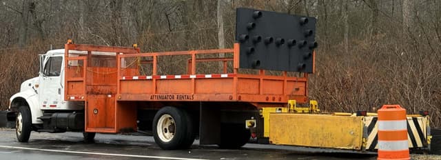 Image of International 4700 equipment image 3