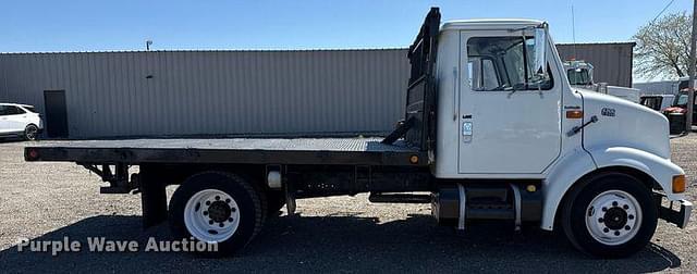 Image of International 4700 equipment image 3