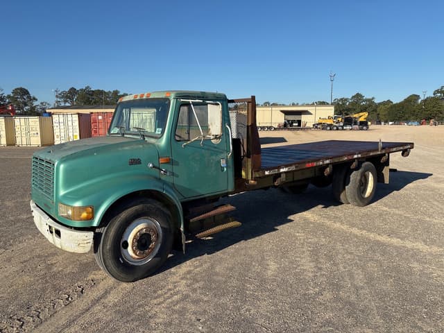 Image of International 4700 equipment image 1