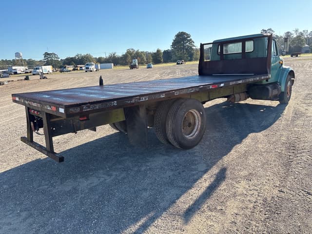 Image of International 4700 equipment image 3