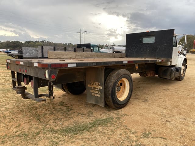 Image of International 4700 equipment image 2