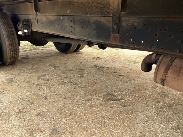 Image of International 4700 equipment image 4