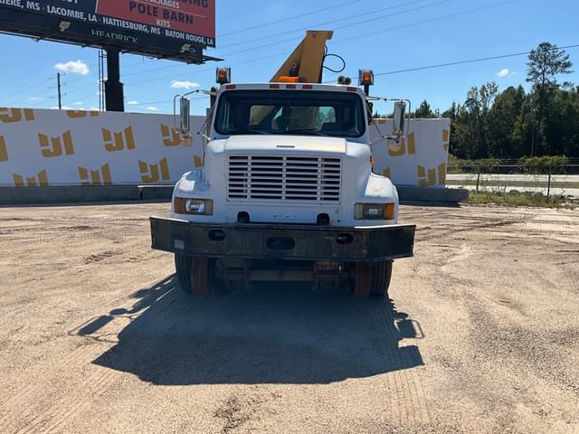 Image of International 4700 equipment image 1