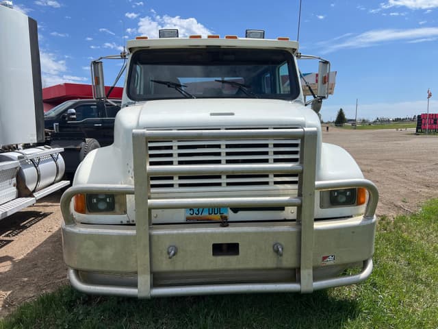 Image of International 4900 DT466 equipment image 1
