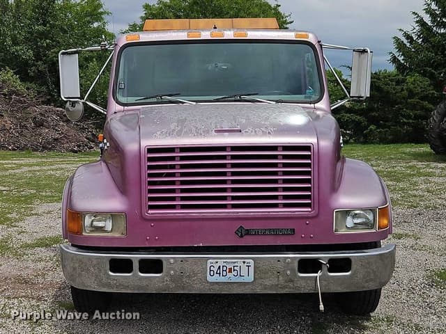 Image of International 4700 equipment image 1