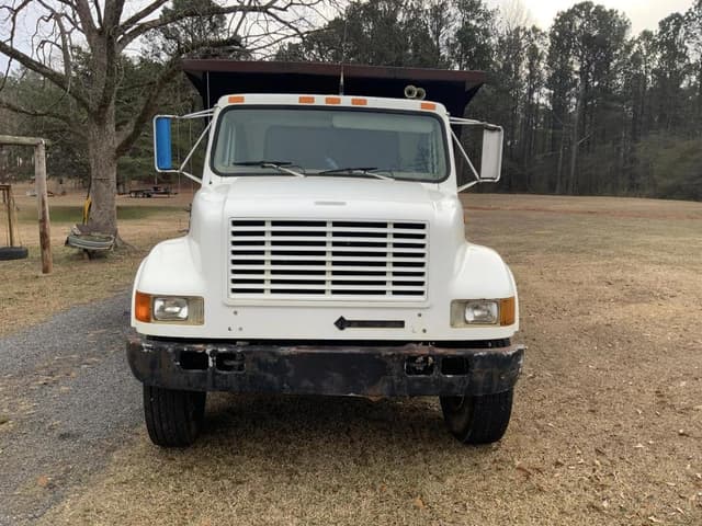 Image of International 4700 equipment image 1