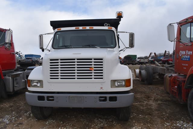 Image of International 4900 equipment image 1