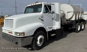 1998 International 8300 Image