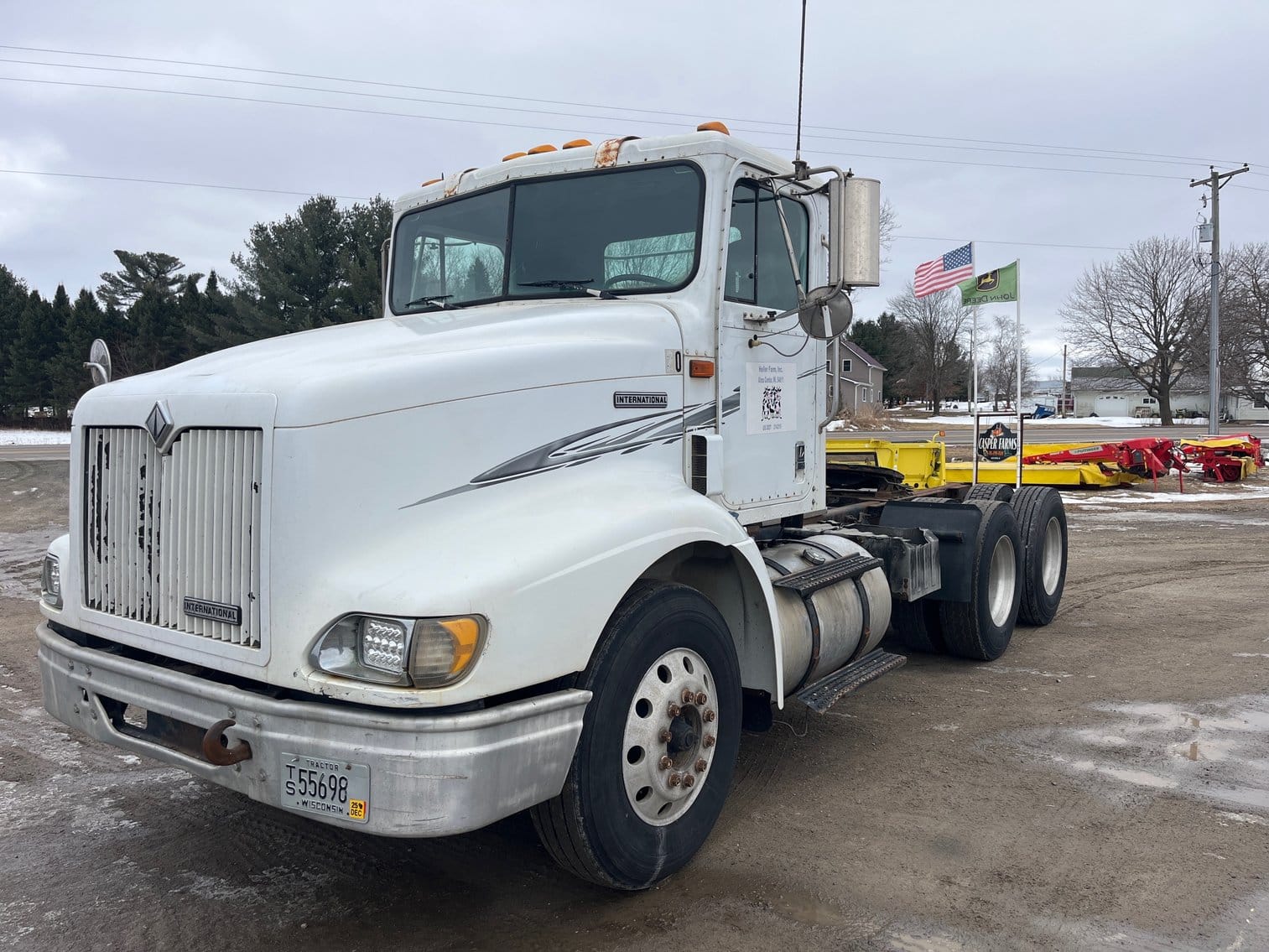 1998 International 9100 Equipment Image0