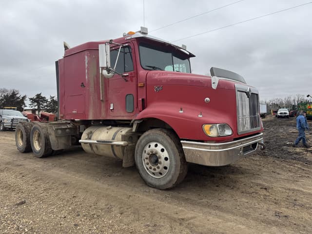 Image of International 9200 equipment image 2