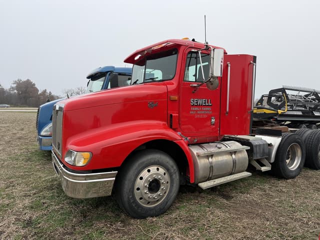 Image of International 9200 equipment image 3