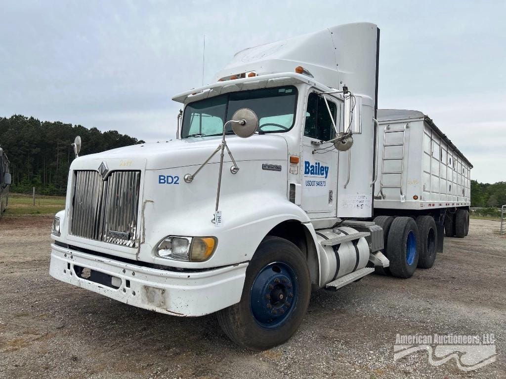 1998 International 9200 Equipment Image0