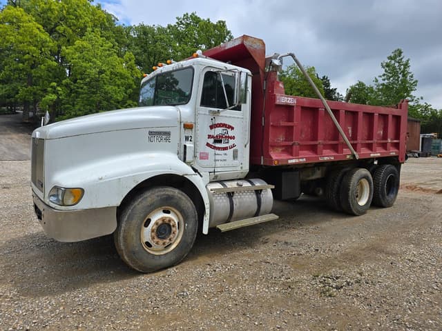 Image of International 9200 equipment image 4