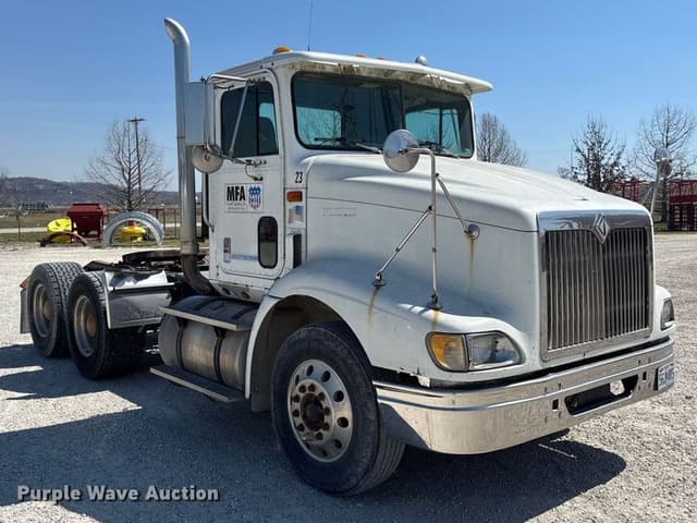 Image of International 9200 equipment image 2