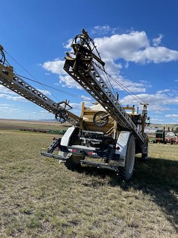 Image of International 4900 equipment image 3