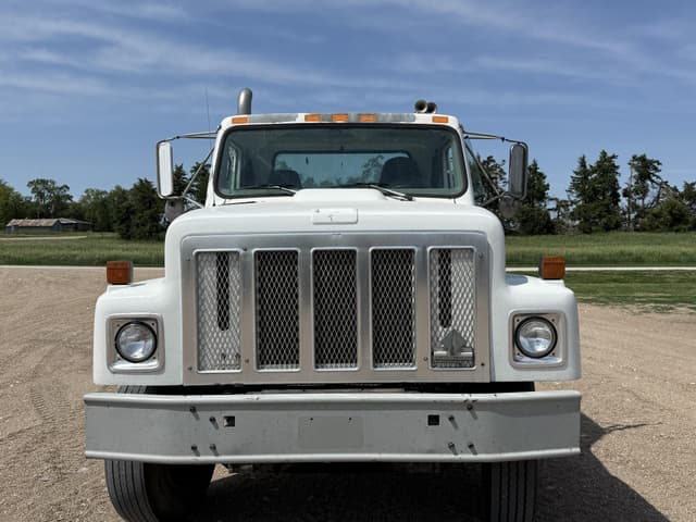 Image of International S2500 equipment image 2