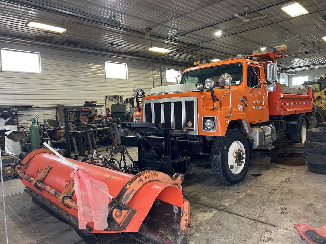 Image of International 2554 Primary image