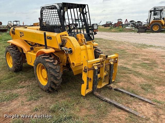 Image of JCB 520 equipment image 2
