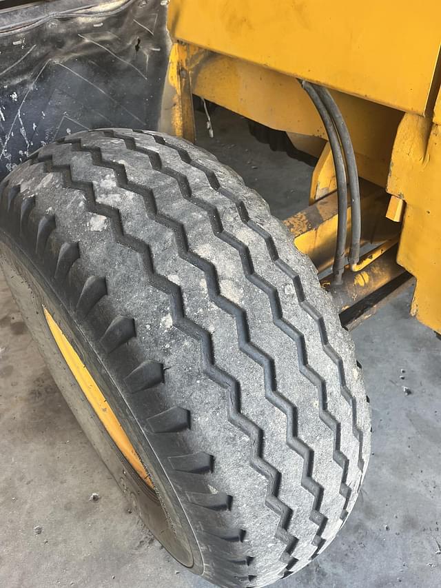 Image of JCB 930 equipment image 4