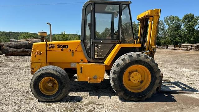 Image of JCB 930 equipment image 2