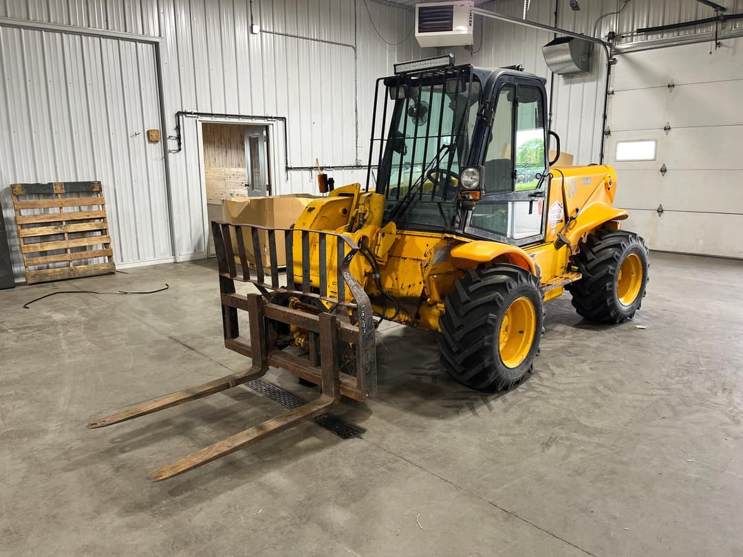 Image of JCB 520 Primary image