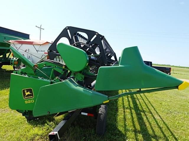 Image of John Deere 920 equipment image 3