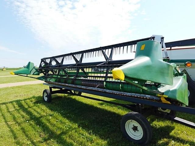Image of John Deere 920 equipment image 2