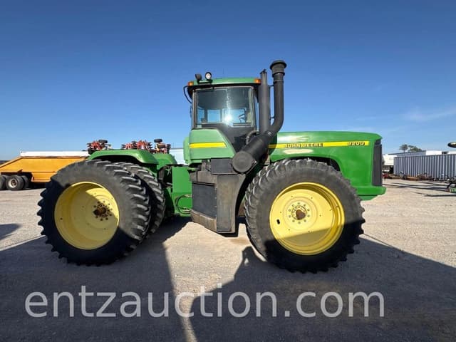 Image of John Deere 9200 equipment image 1