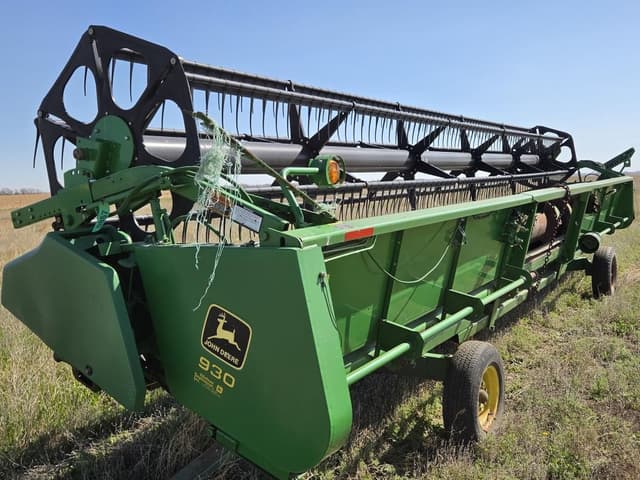 Image of John Deere 930 equipment image 1