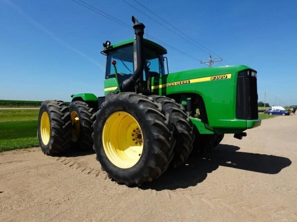 Image of John Deere 9300 Primary image