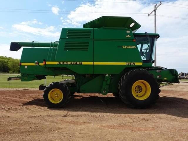 Image of John Deere 9510 equipment image 3
