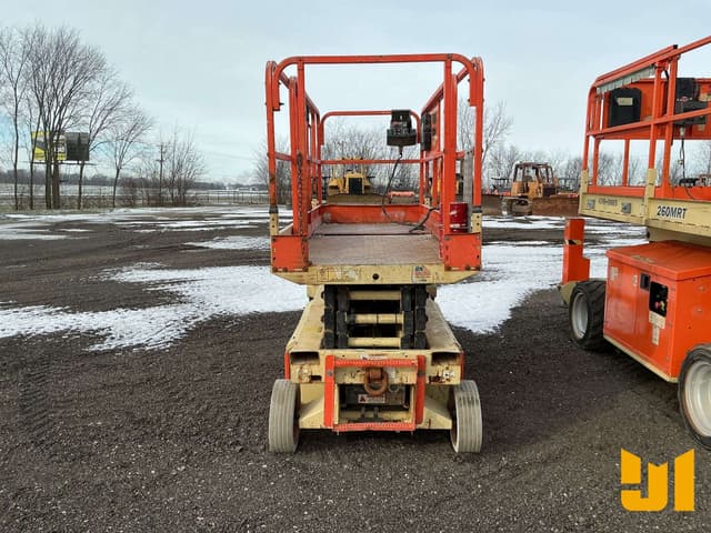 Image of JLG 2646E equipment image 4