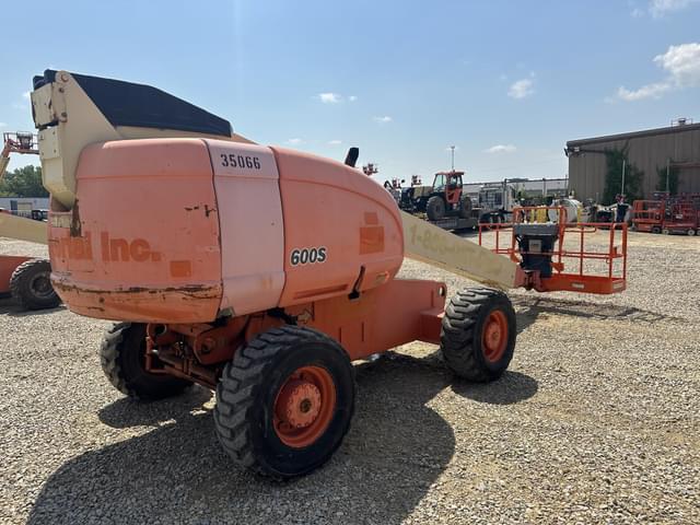 Image of JLG 600S equipment image 4