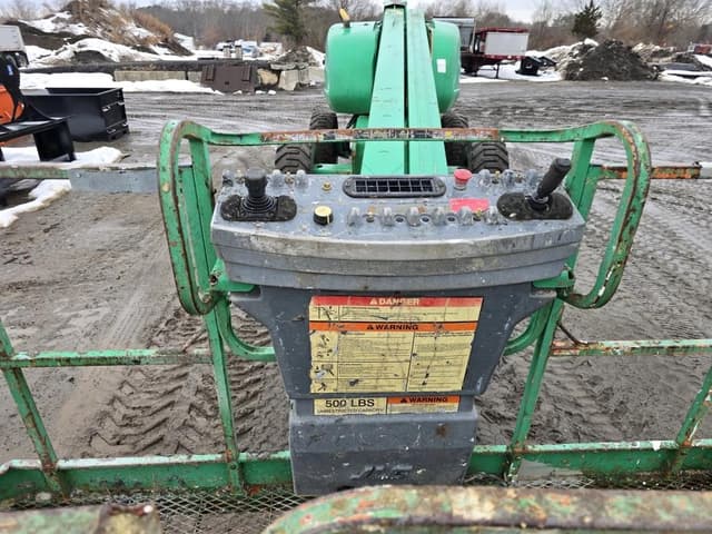 Image of JLG 600S equipment image 3