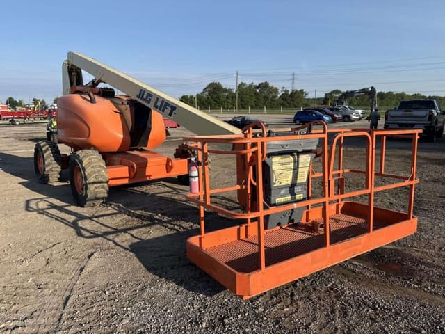 Image of JLG 600A equipment image 3