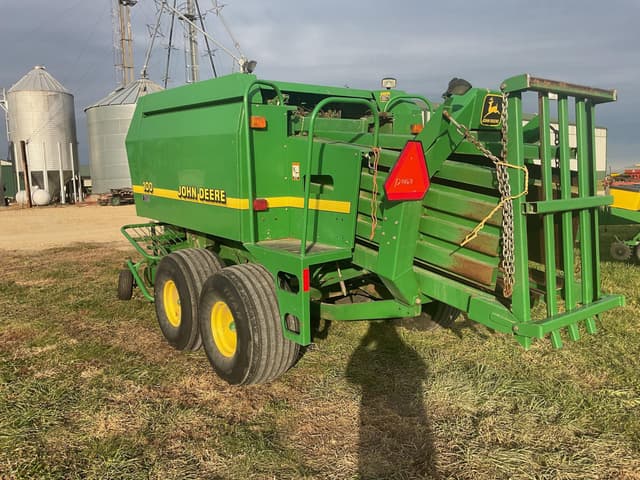Image of John Deere 100 equipment image 2