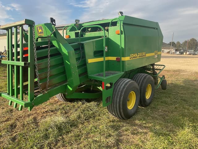 Image of John Deere 100 equipment image 4