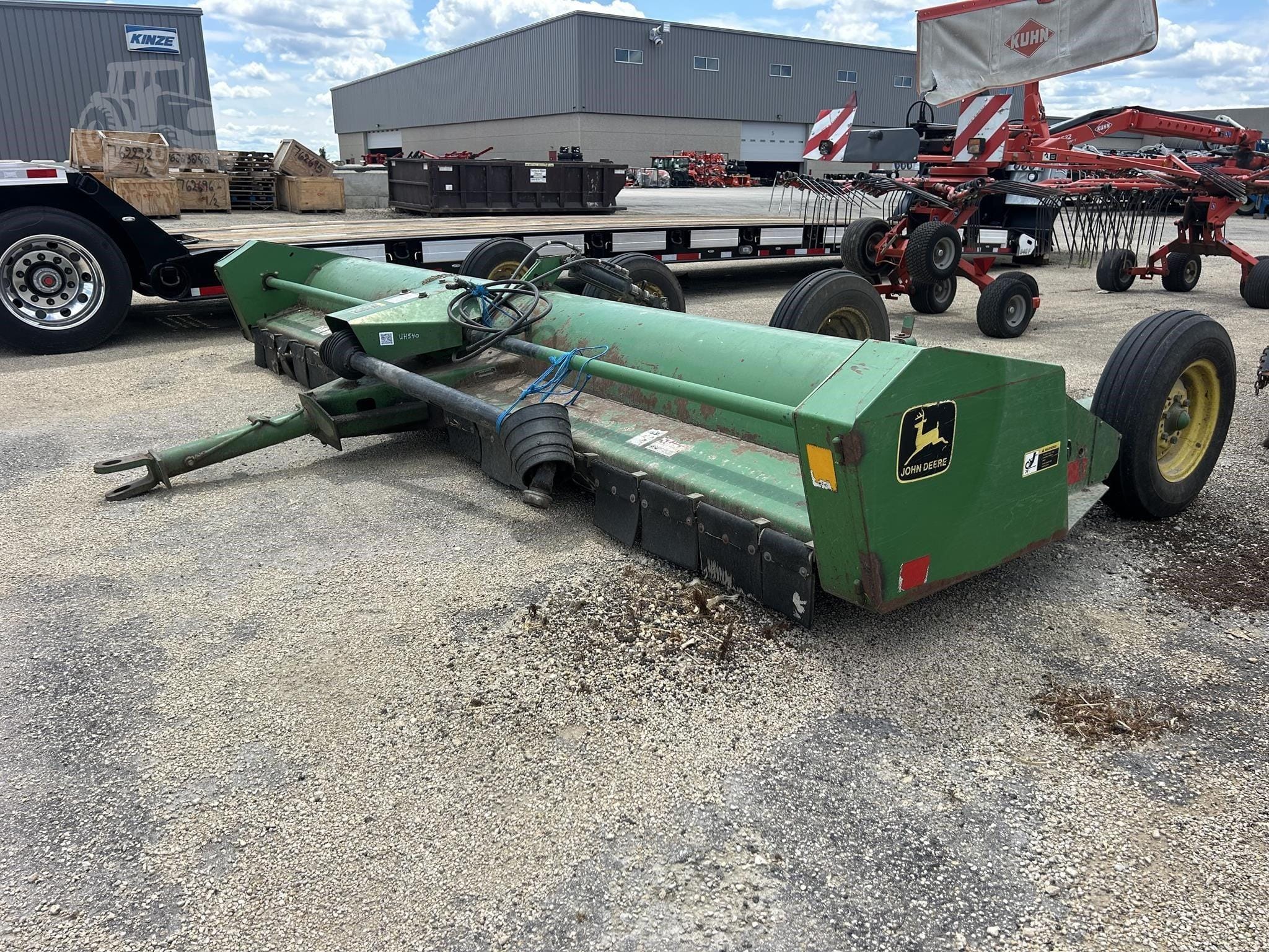 1998 John Deere 115 Equipment Image0