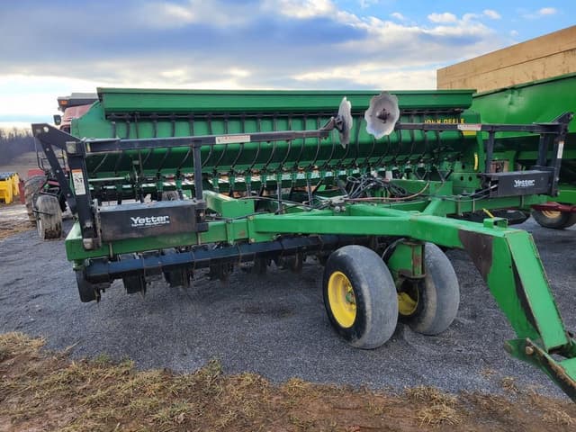 Image of John Deere 1560 equipment image 4