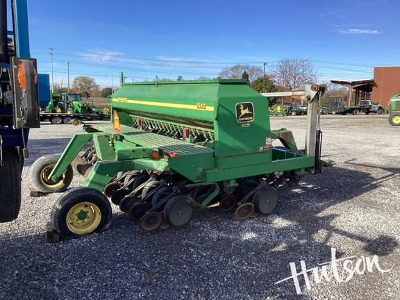 Image of John Deere 1560 equipment image 2
