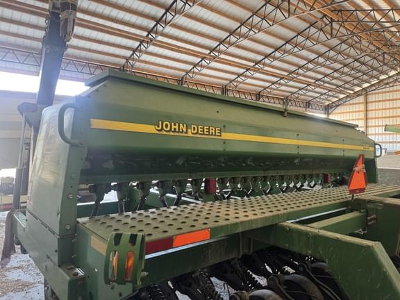 Image of John Deere 1560 Primary image