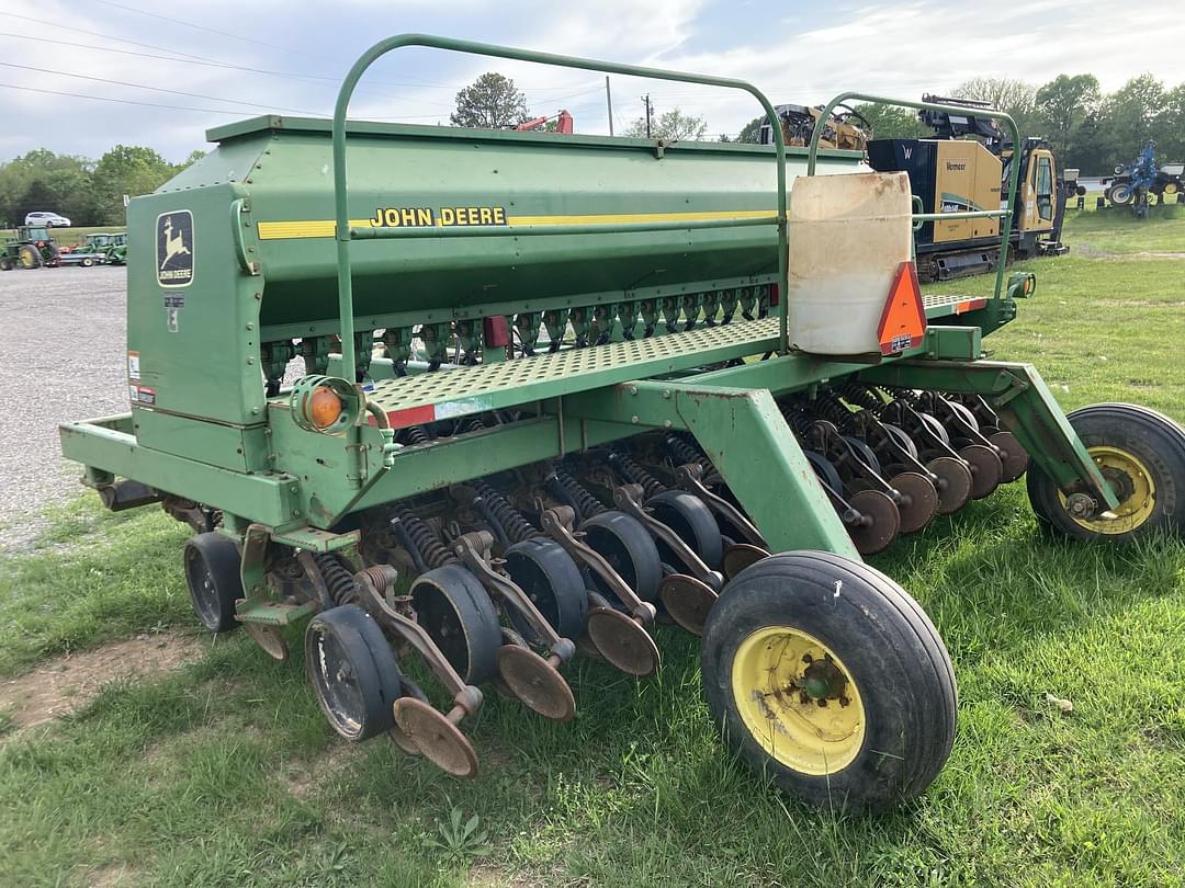 Image of John Deere 1560 Primary image