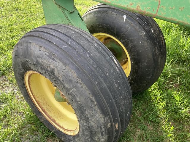 Image of John Deere 1560 equipment image 4