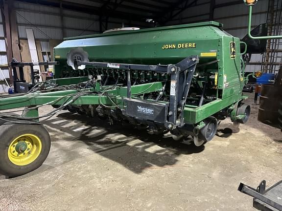 Image of John Deere 1560 Primary image