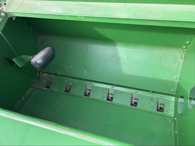 Image of John Deere 1560 equipment image 3