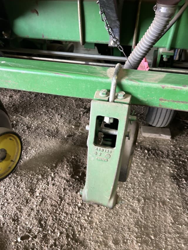 Image of John Deere 1750 equipment image 4